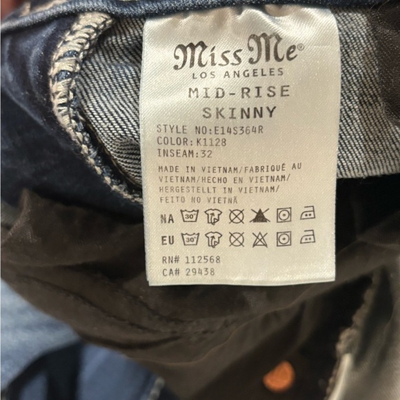 Miss Me Indigo Skinny Jeans - Picture 5 of 6